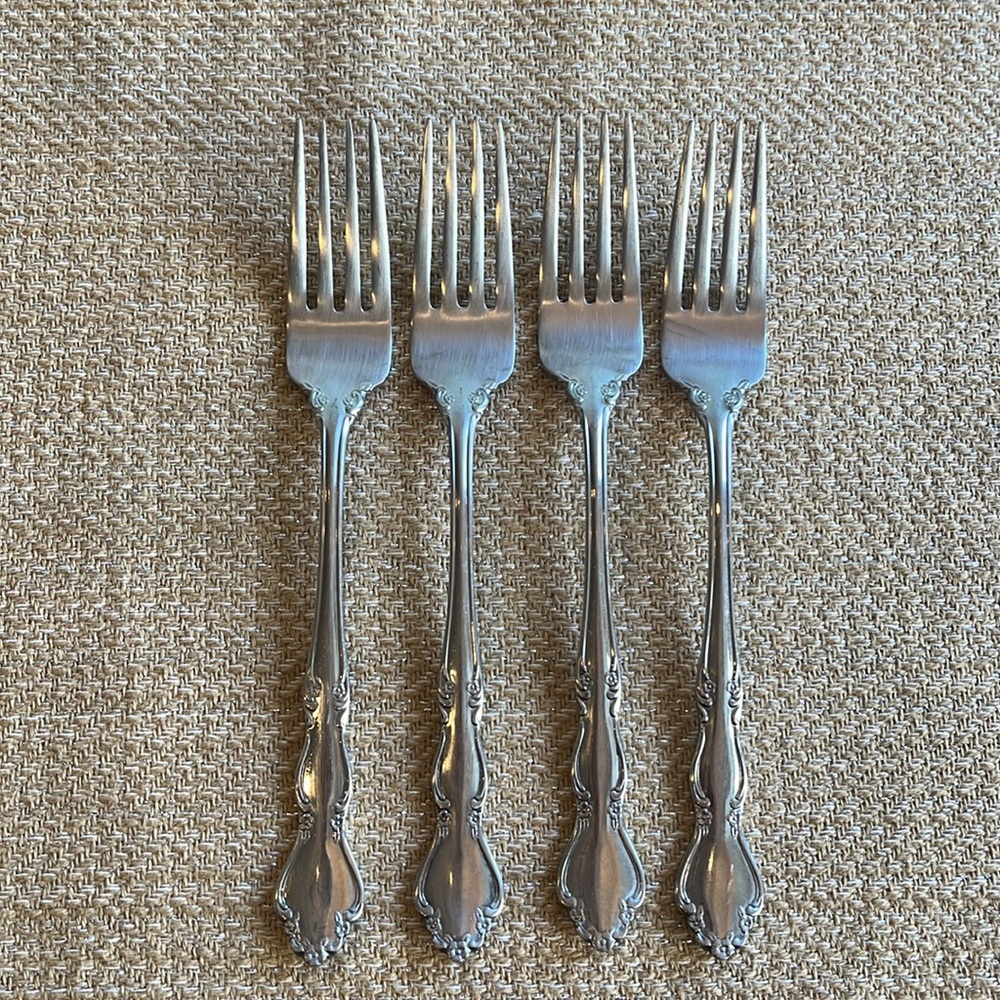 Florelle Stainless by IMPERIAL INTL Dinner Forks (4)
Satin finish